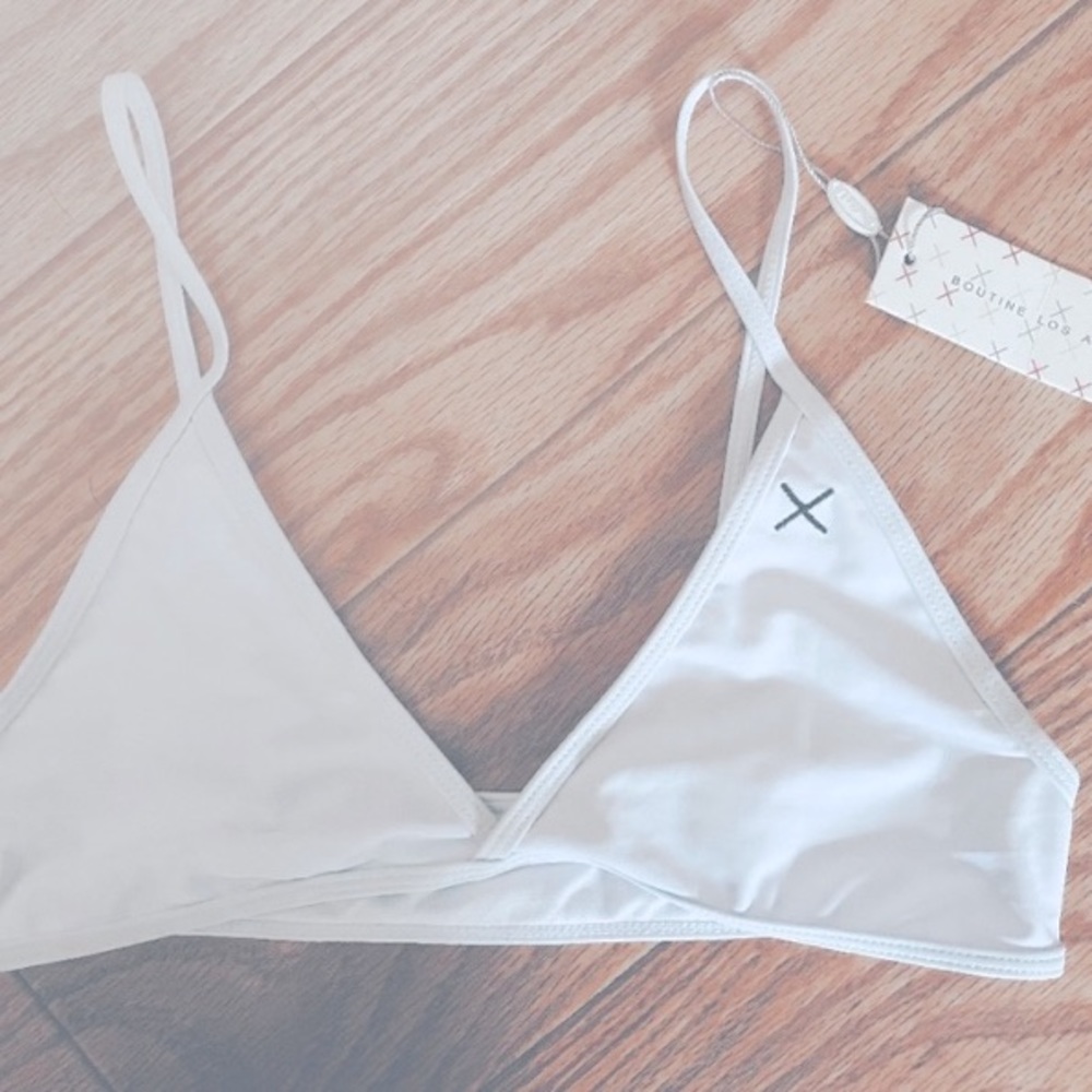 NWT ✨ Boutine LA white fitted bikini top